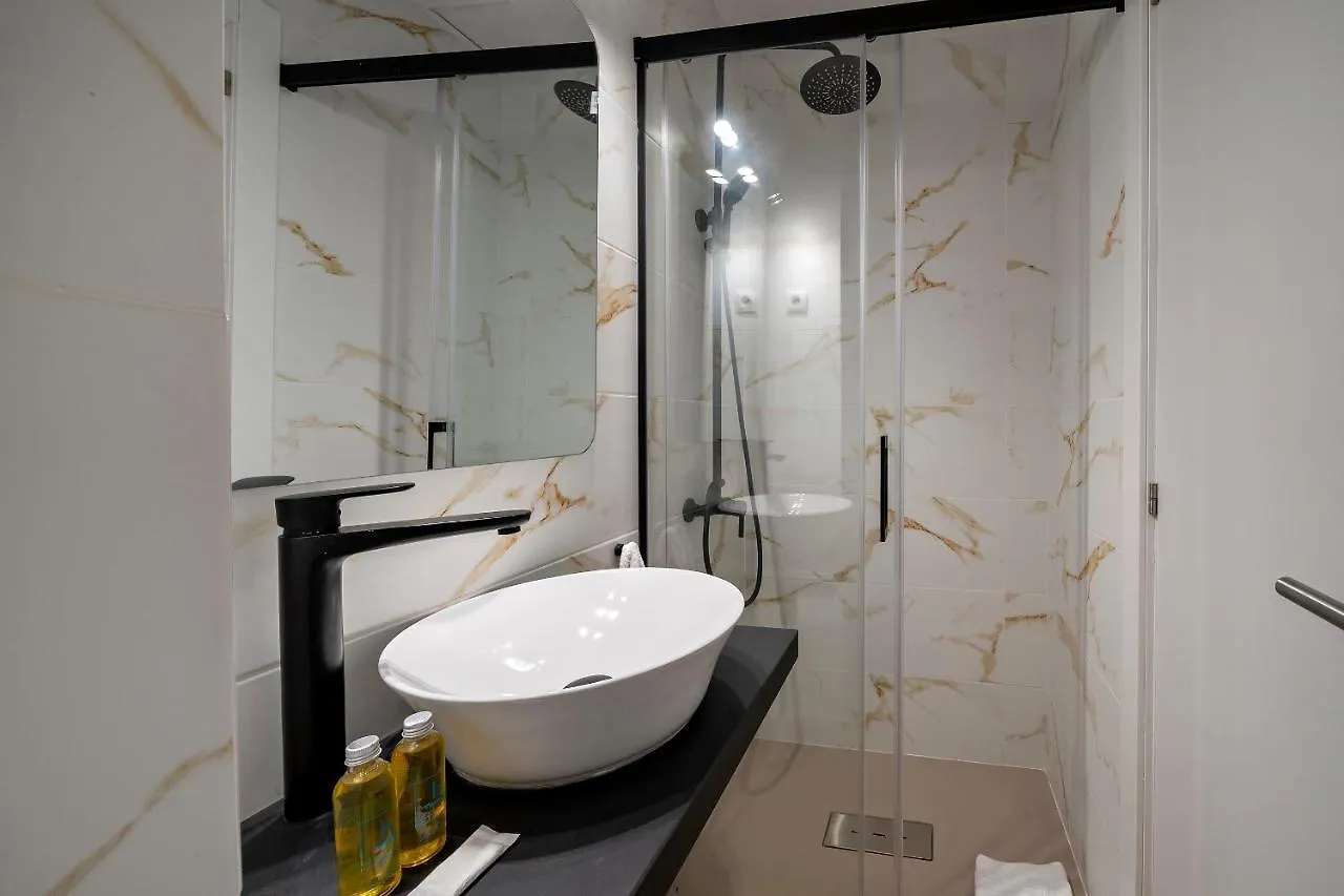Habitat Apartments Arenas Parc Barcelona